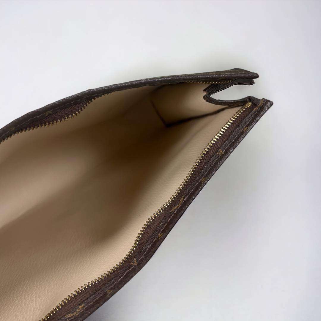 Pochette Louis Vuitton 26 – Image 10