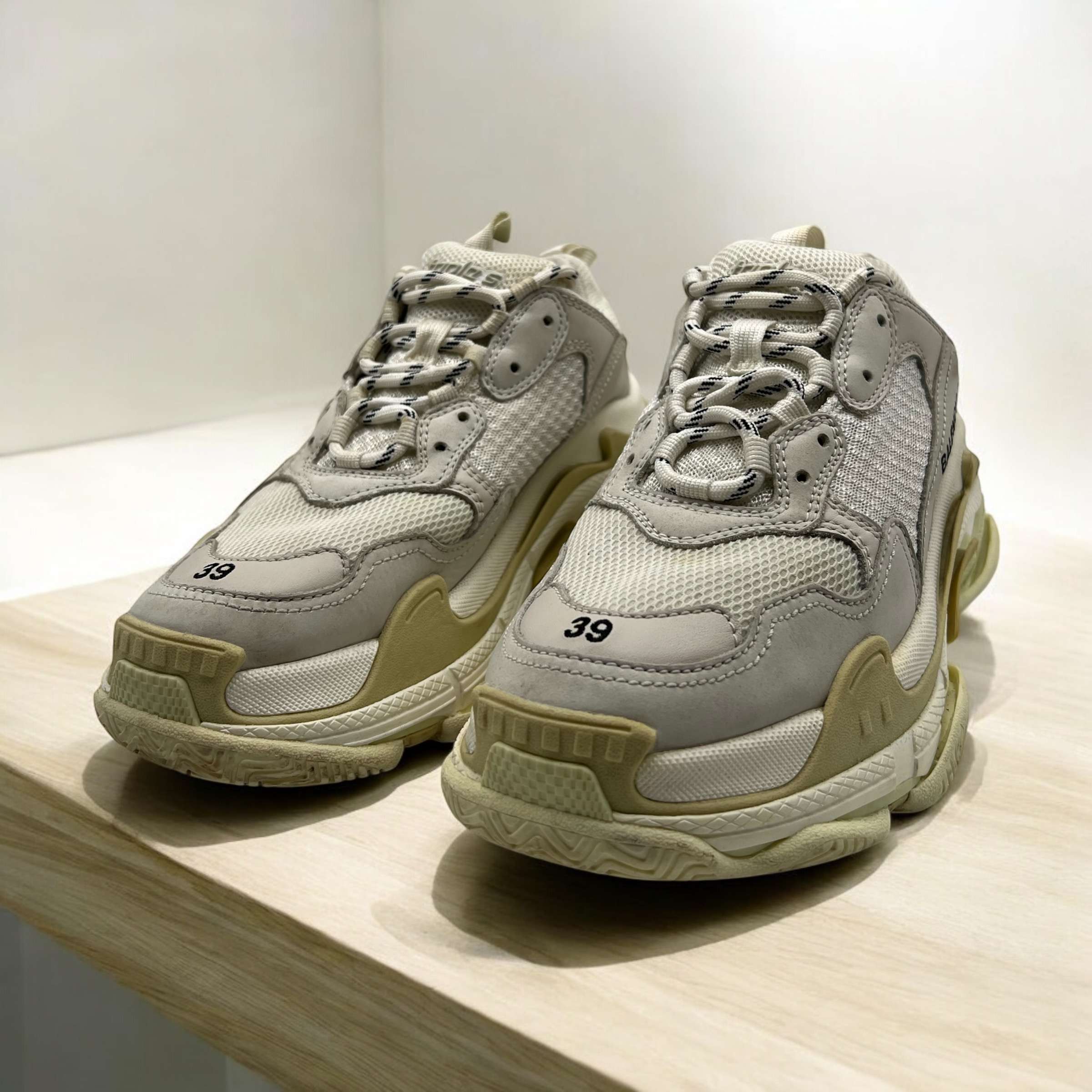 Sneakers triple s Balenciaga T39 – Image 3