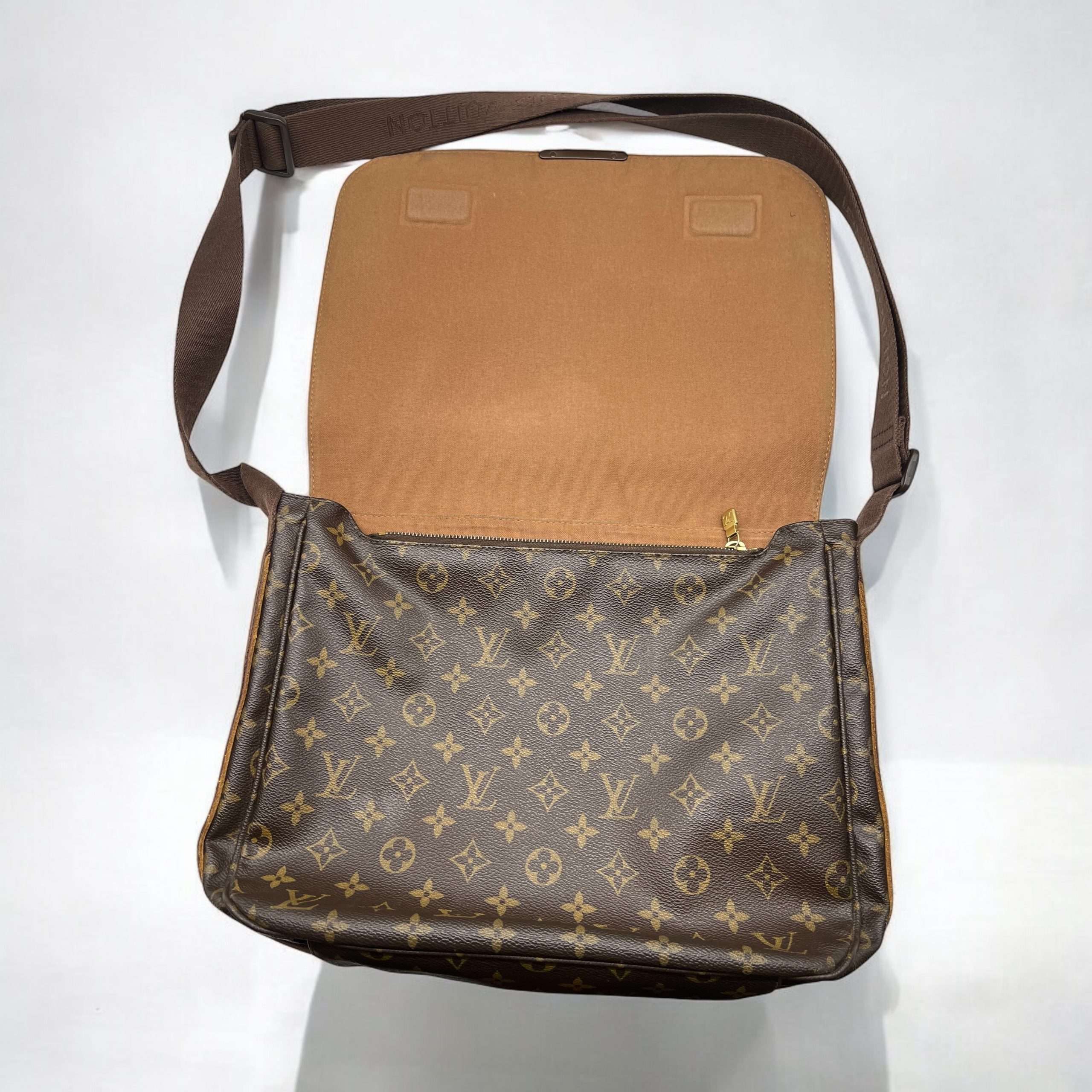 Sac bandoulière Louis Vuitton Messenger marron – Image 16
