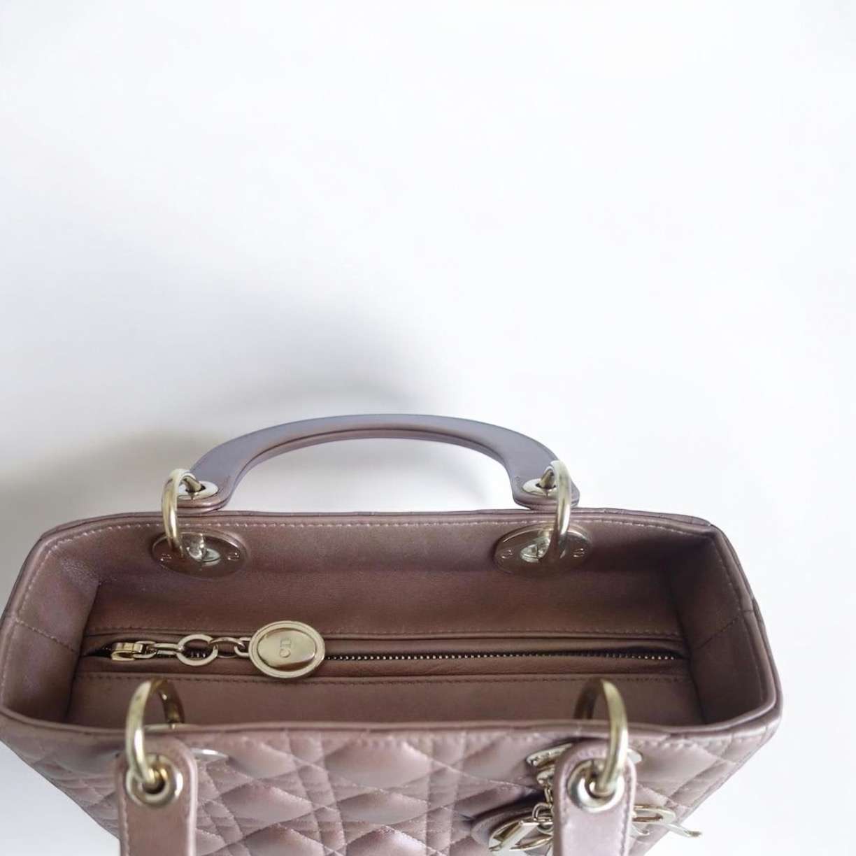 Sac Lady Dior médium rose bronze – Image 7