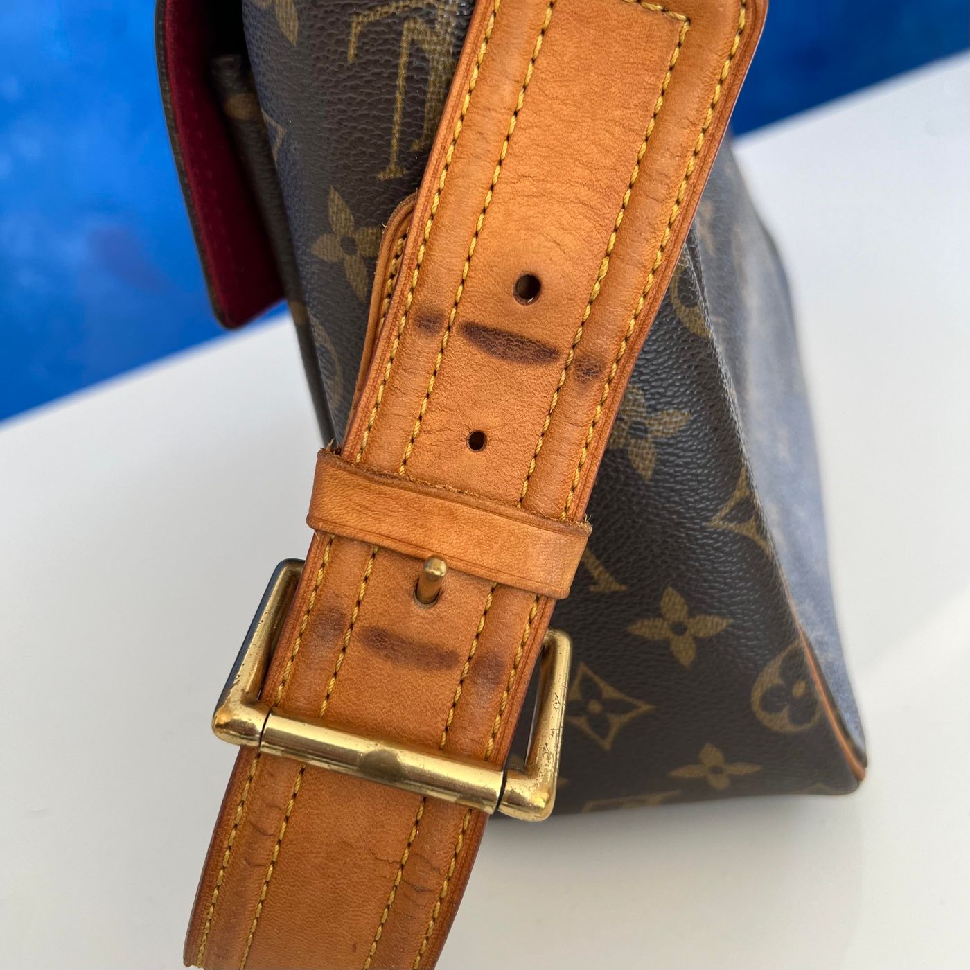 Sac à main Louis Vuitton Viva cité – Image 14