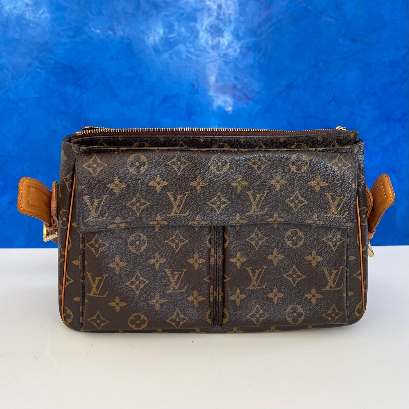 Sac à main Louis Vuitton Viva cité – Image 2
