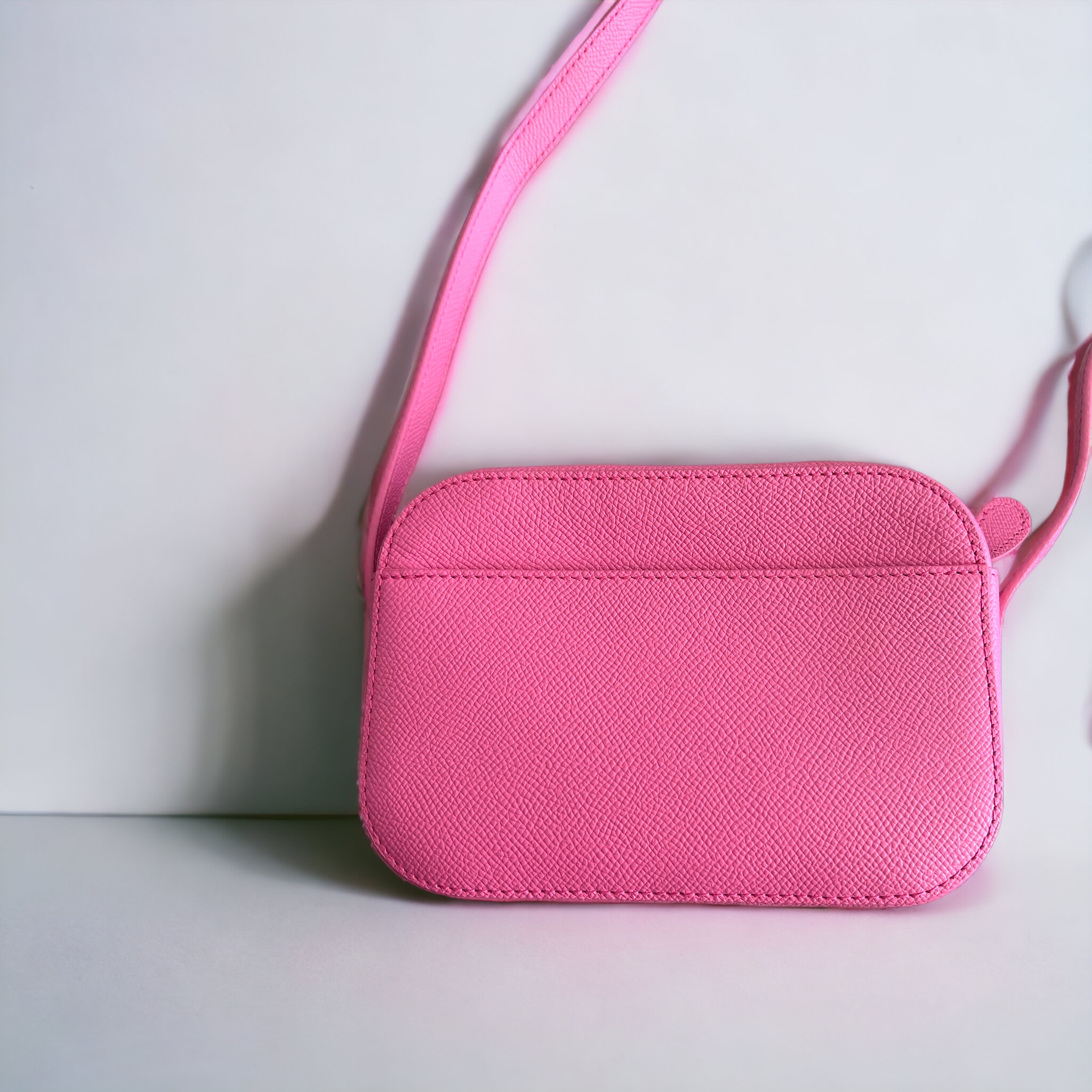 Sac Balenciaga camera rose – Image 4