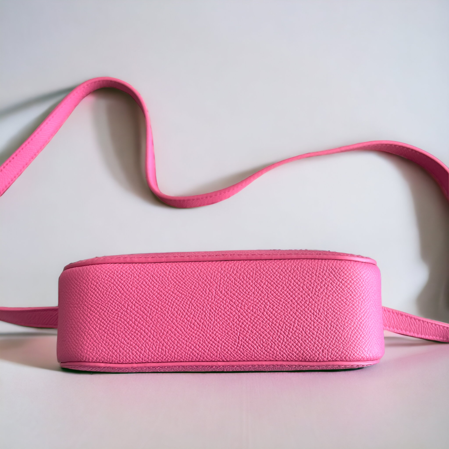 Sac Balenciaga camera rose – Image 8