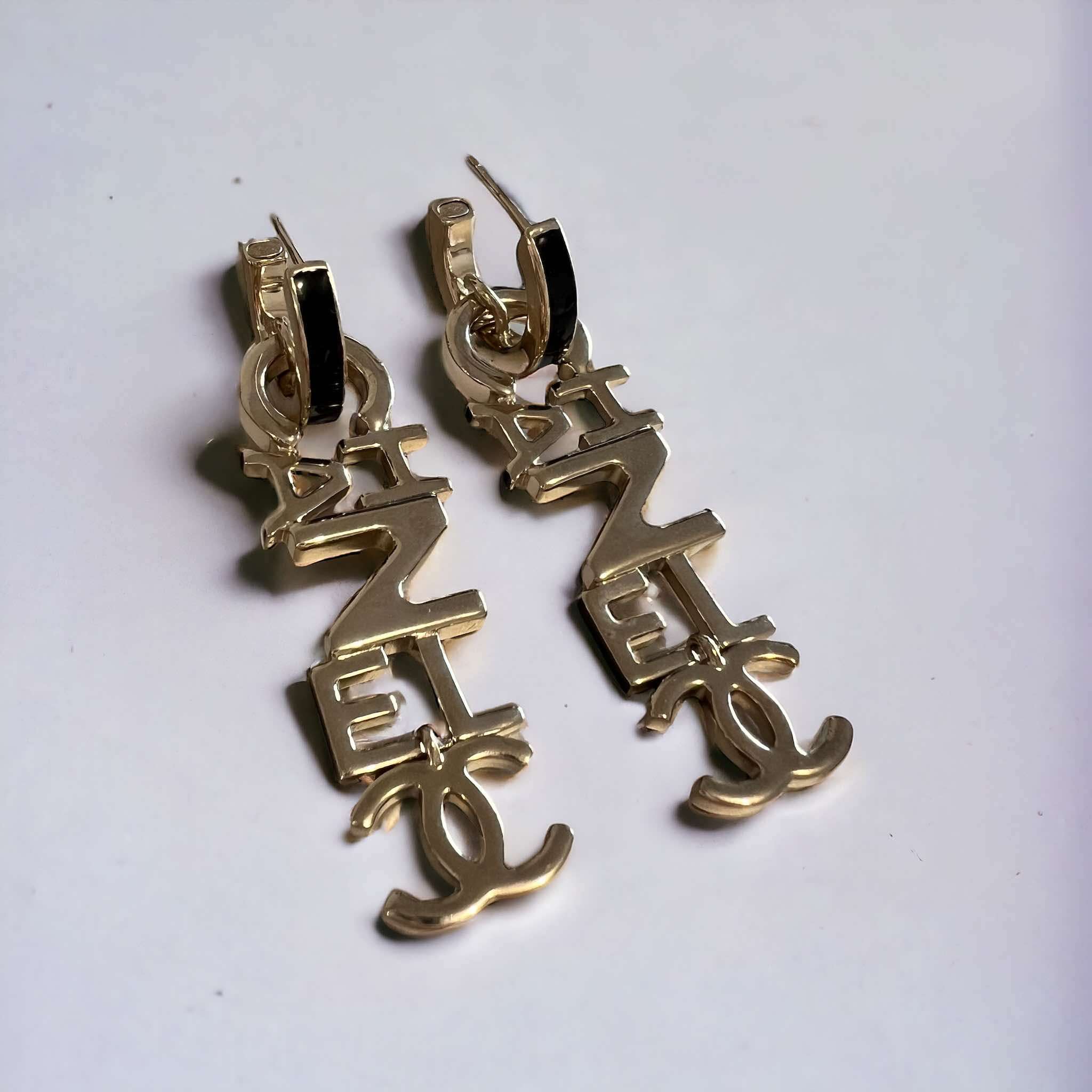 Boucles d'oreilles Chanel pendantes tricolores – Image 3