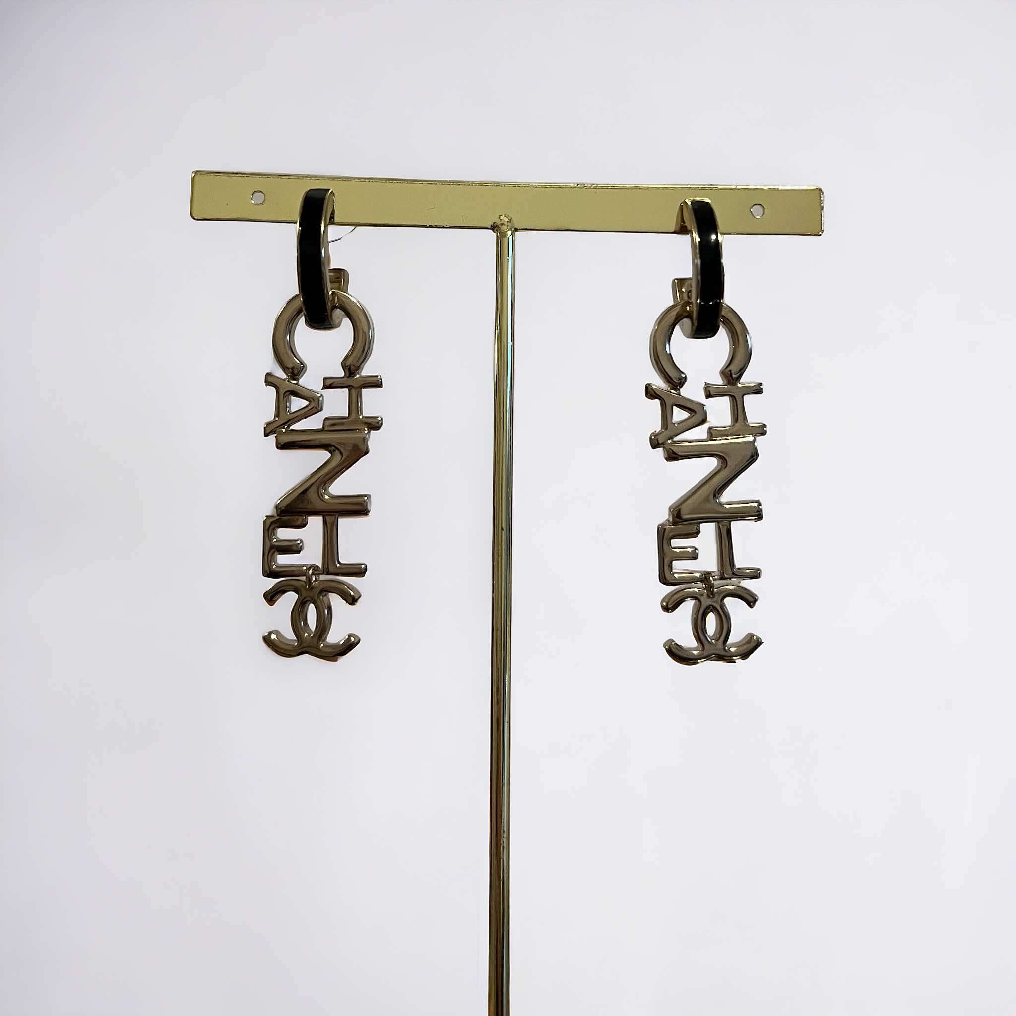 Boucles d'oreilles Chanel pendantes tricolores – Image 4