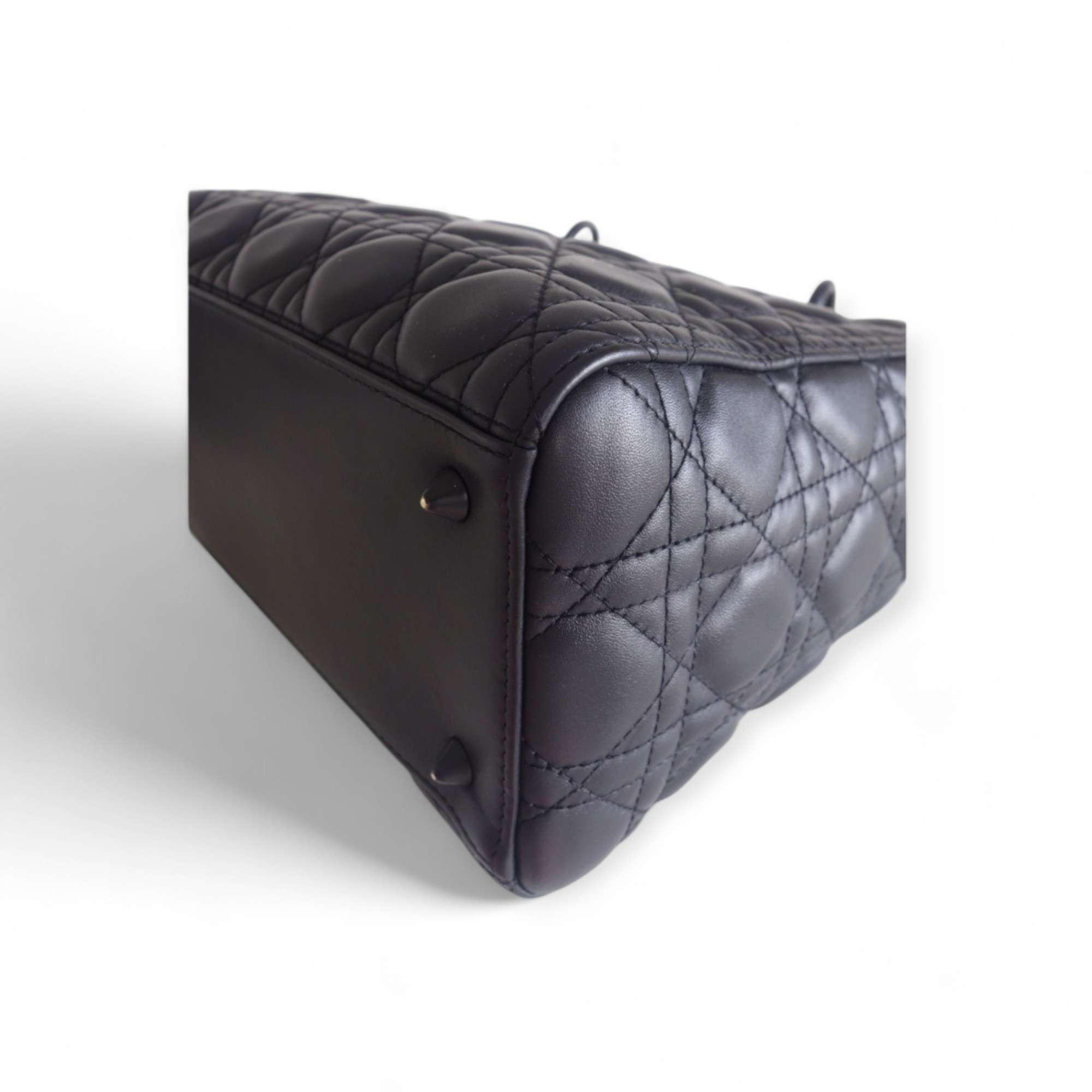 Sac Lady Dior Ultra Matte Medium noir – Image 7